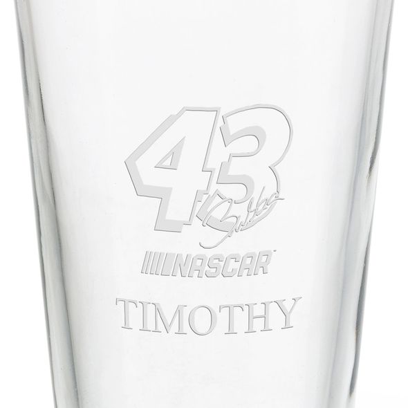 Bubba Wallace Pint Glass - Image 3